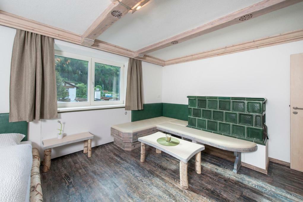 Haus Heiss Apartment Prutz Exterior foto