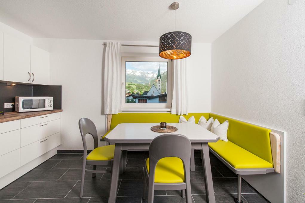 Haus Heiss Apartment Prutz Exterior foto